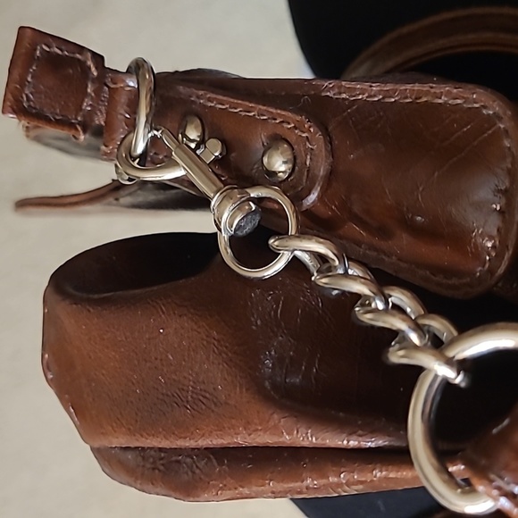 Faux leather shoulder bag/clutch. NWOT - Picture 4 of 4